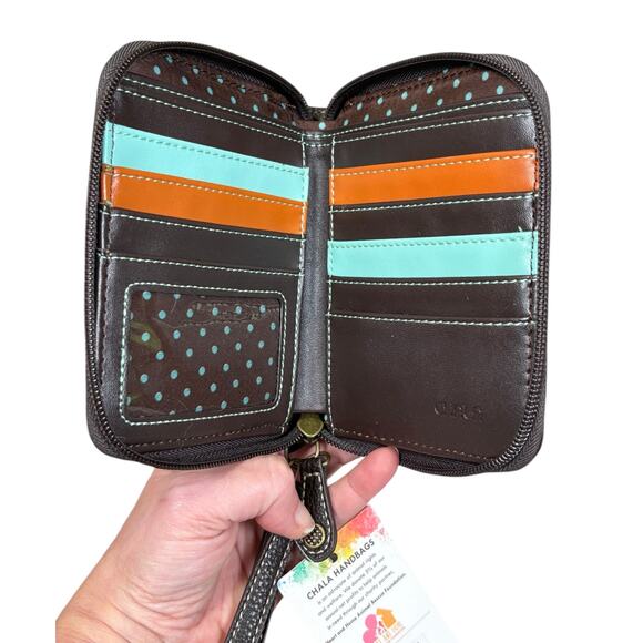 NWT Chala Zip Around Wallet Wristlet 3D Lion Brown Tan Animal Novelty Gift - Picture 4 of 6